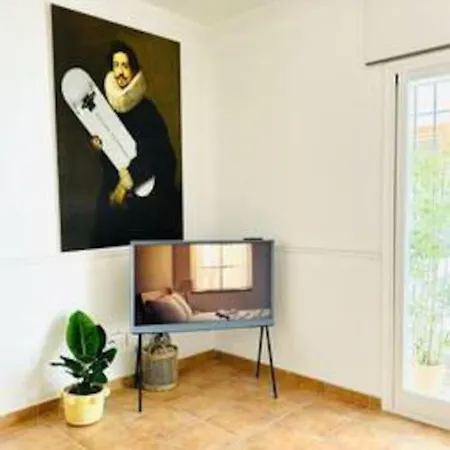 Vieux Centre Apartment *